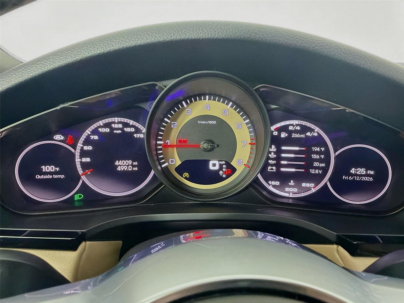 Used 2023  Porsche  image 14
