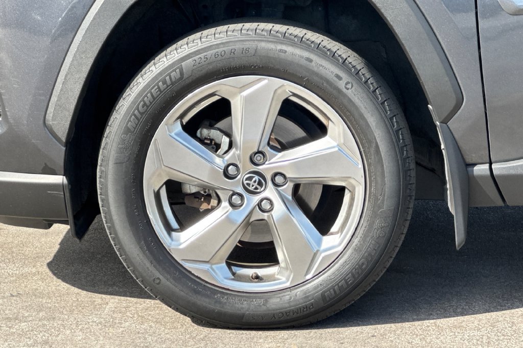 Used 2020 Gray Toyota Limited image 35