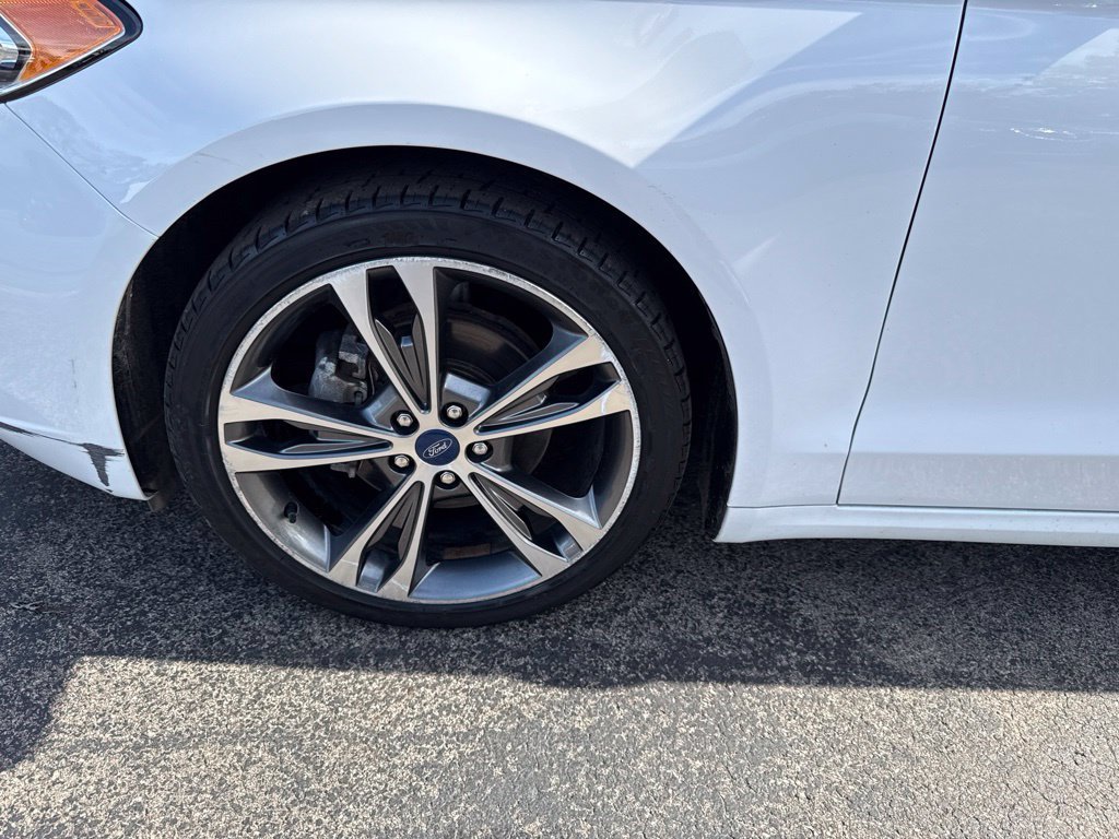 Used 2020 White Ford Titanium image 11