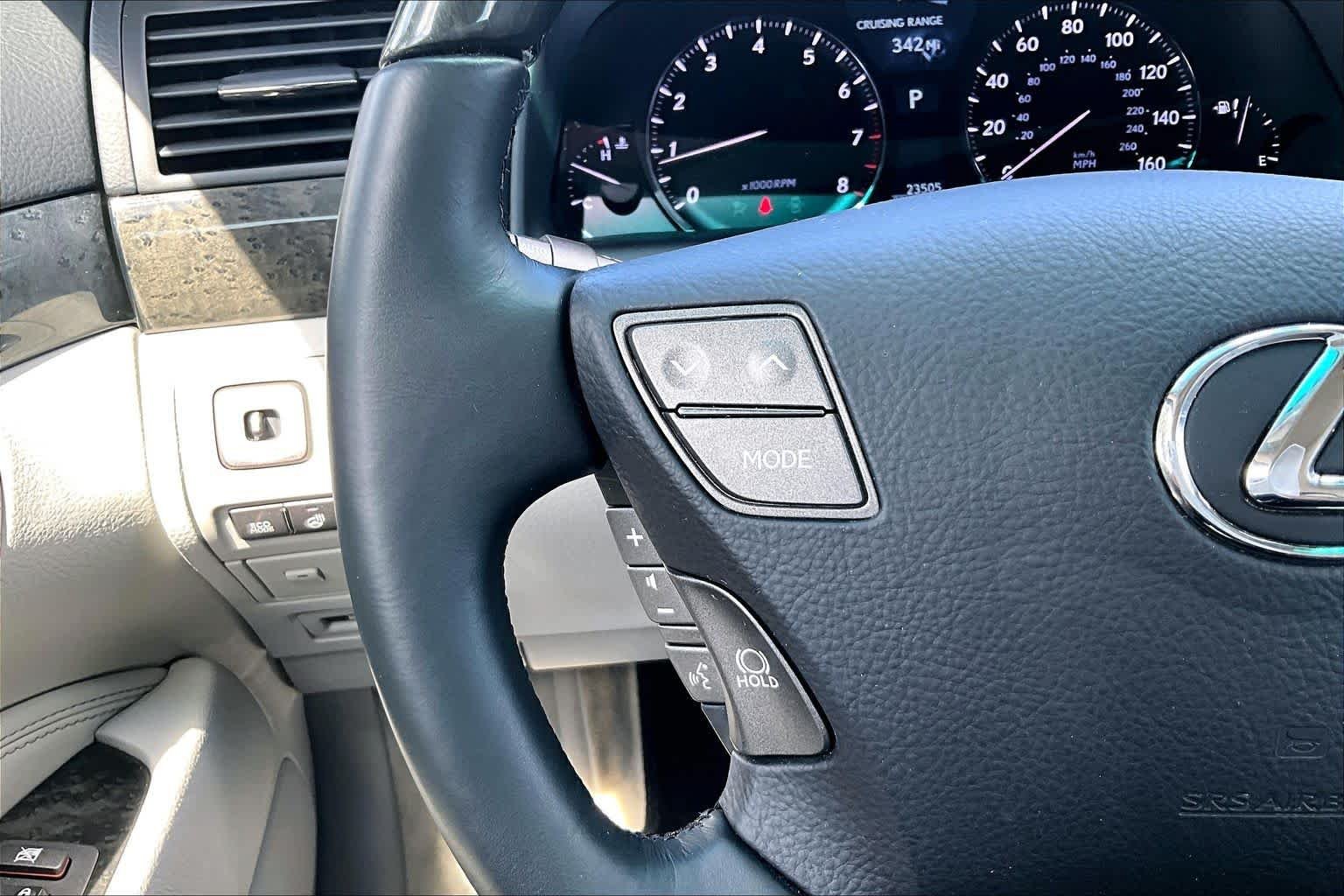 Used 2012 Obsidian Lexus  image 21