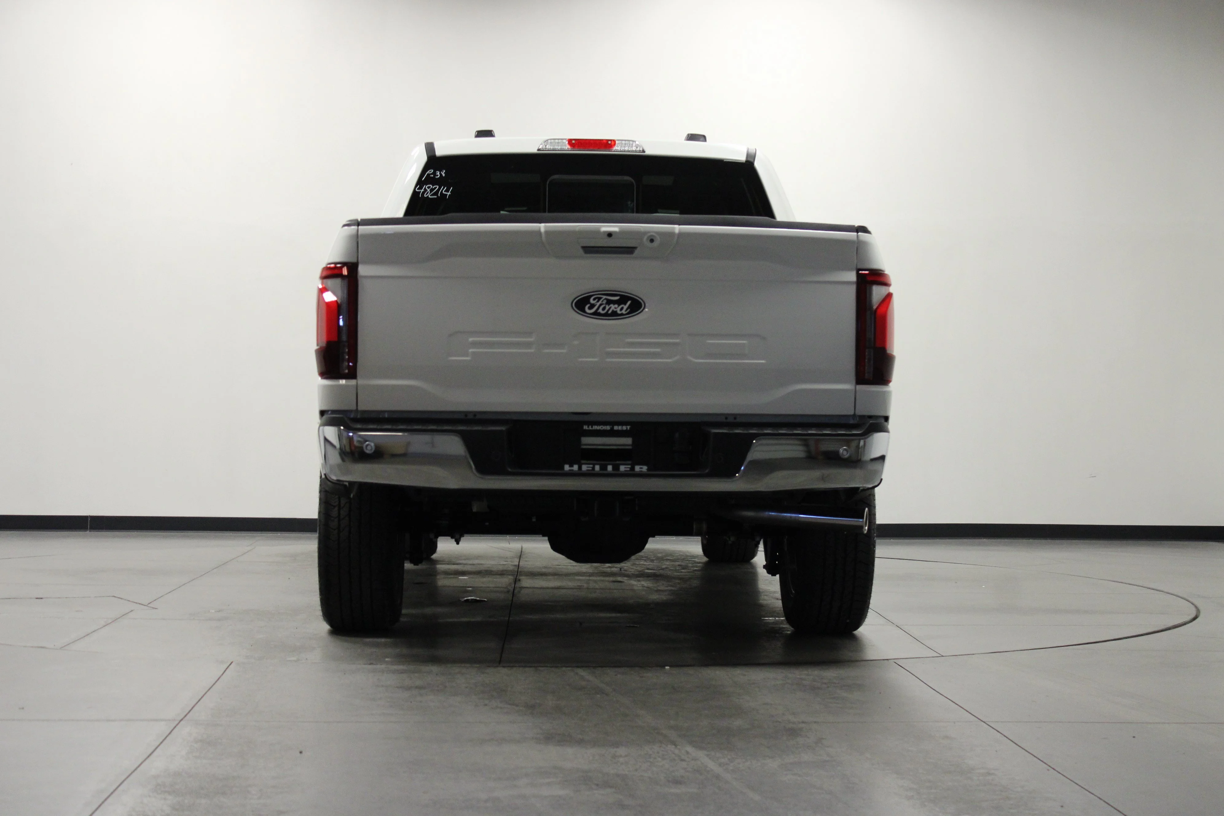 New 2026 Star White Metallic Tri-Coat Ford Lariat® image 5