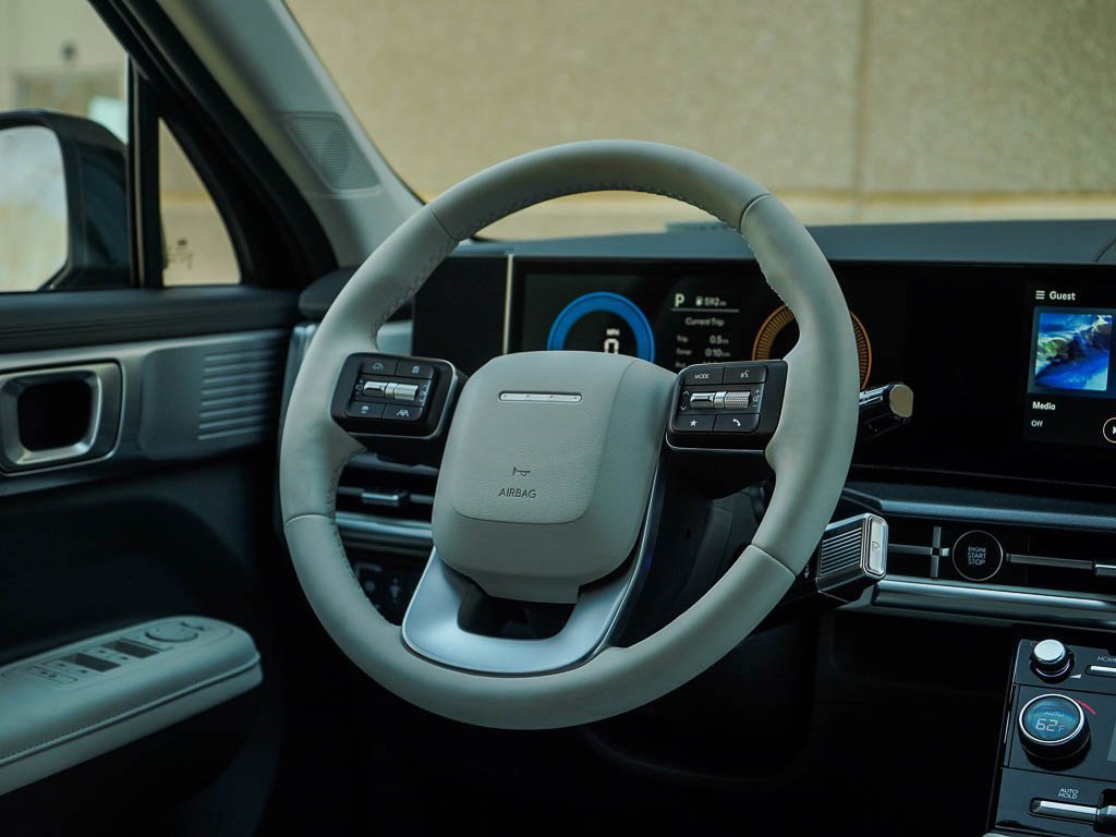 New 2026 Phantom Black Hyundai SEL AWD image 17