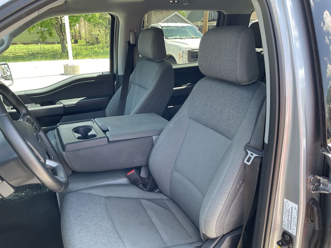 Used 2025 SILVER Ford Xlt image 11