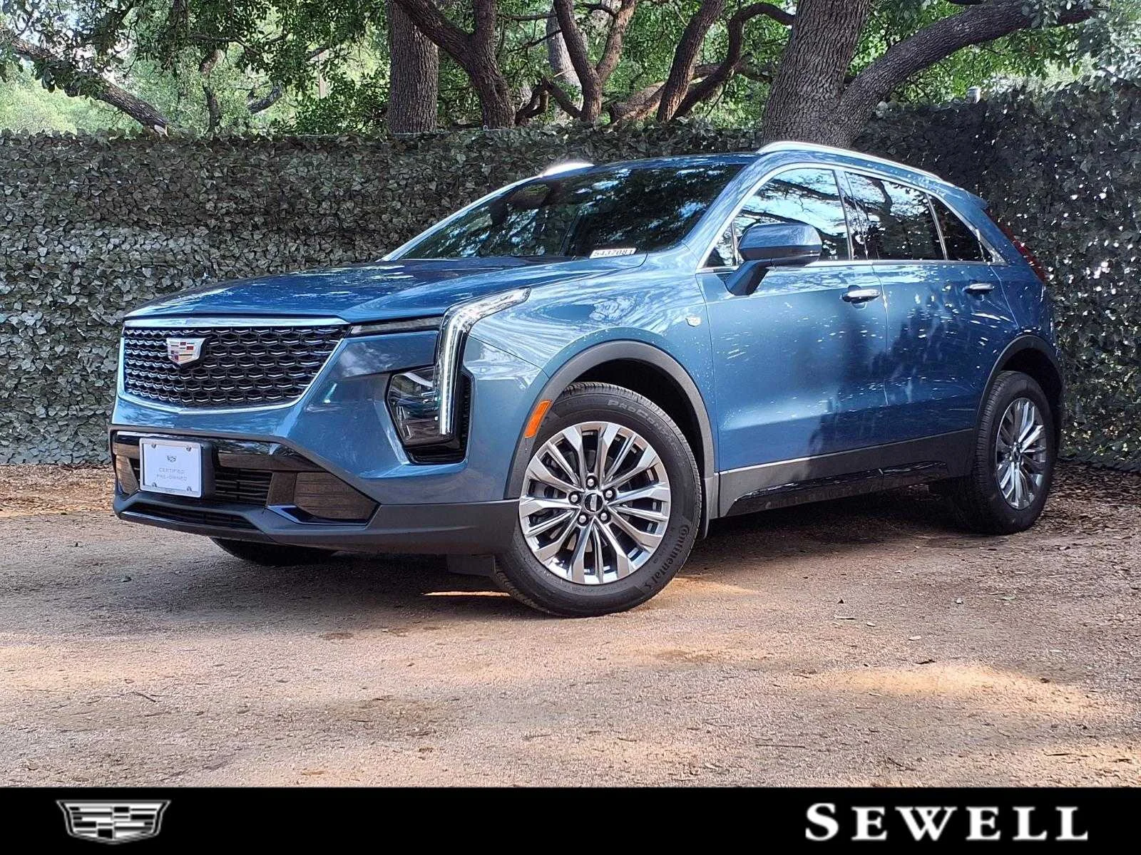 2024 Cadillac XT4 Premium Luxury AWD's photo