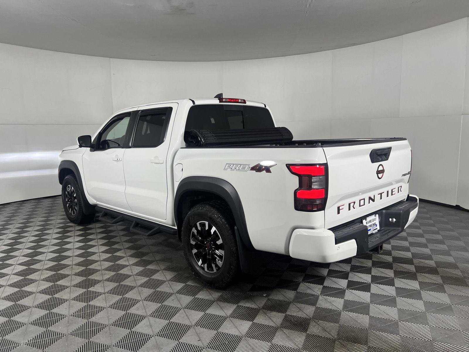 Used 2023 Glacier White Nissan PRO-4X image 7