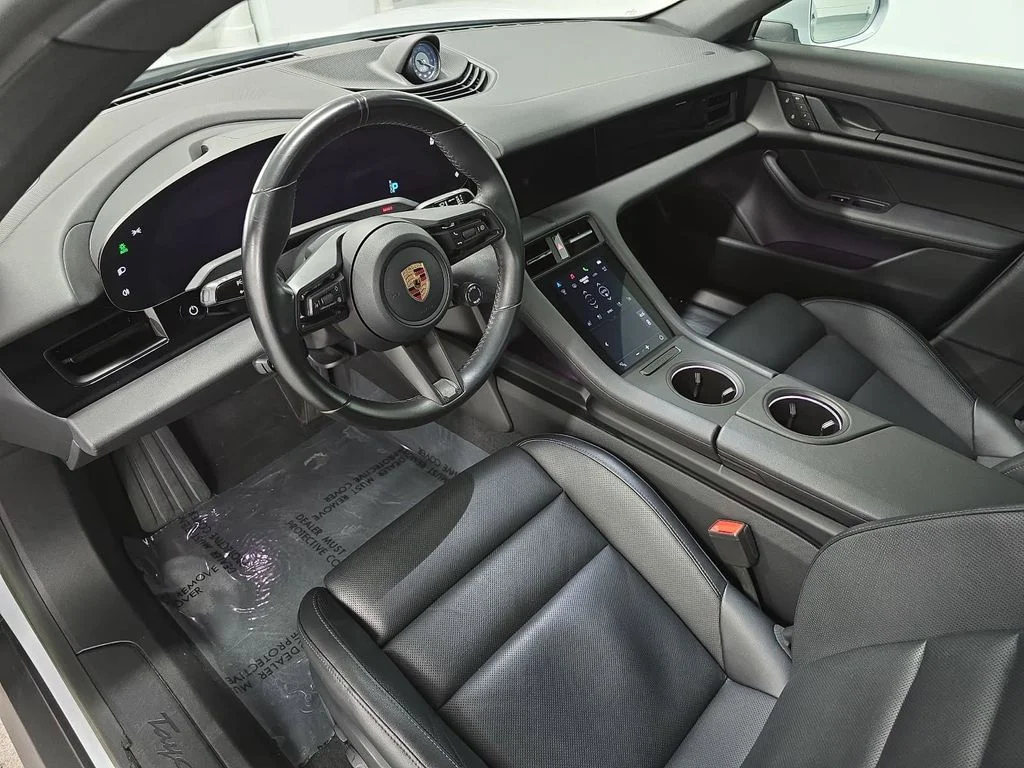 Certified Used 2023 Off-white Porsche Base image 4