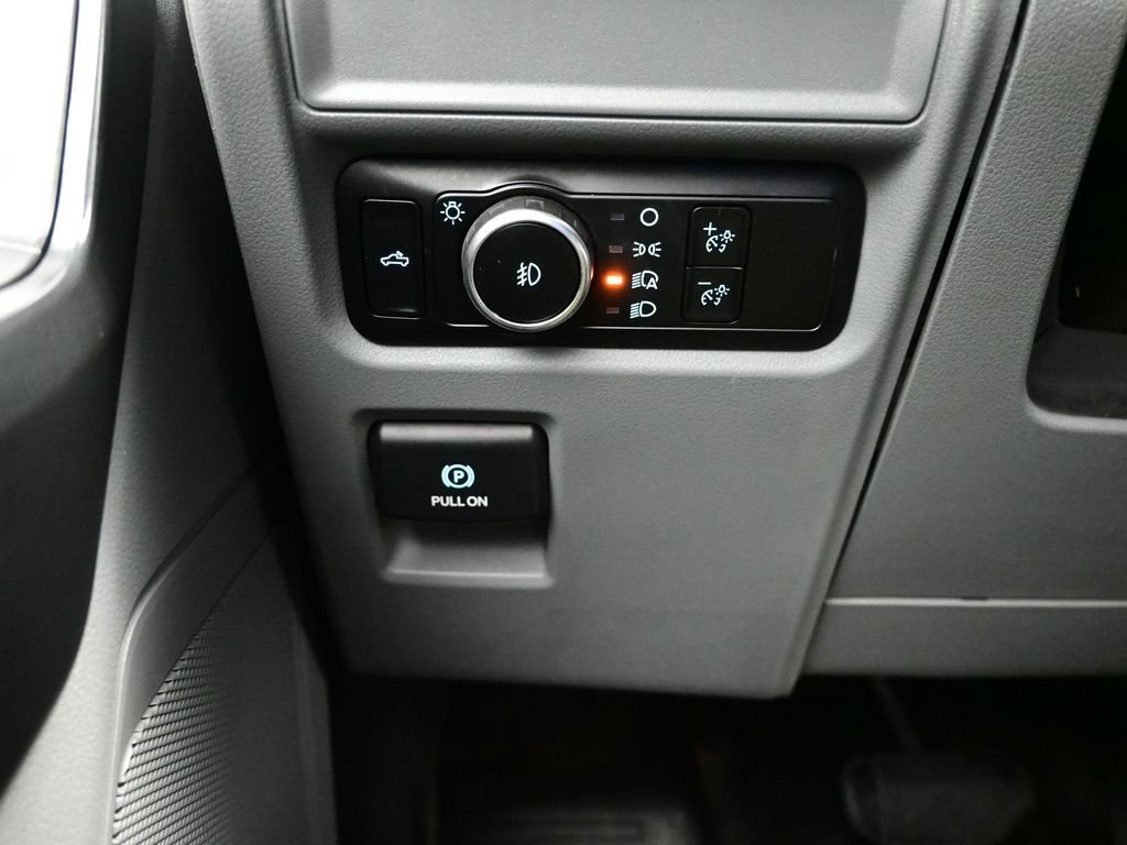 2023 Ford F-150 XL - Photo 17