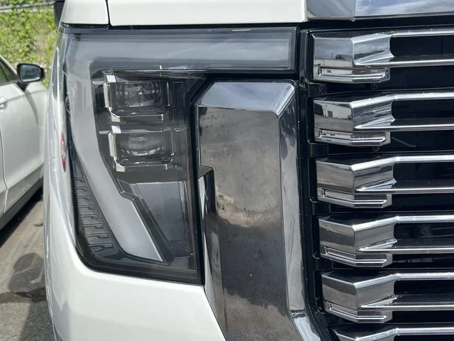 Used 2024 White GMC Denali Ultimate image 8