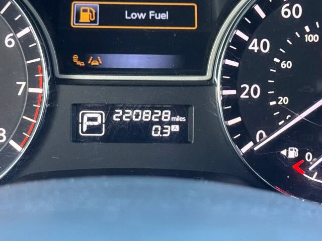 Used 2013 Gray Nissan 2.5 SL image 27