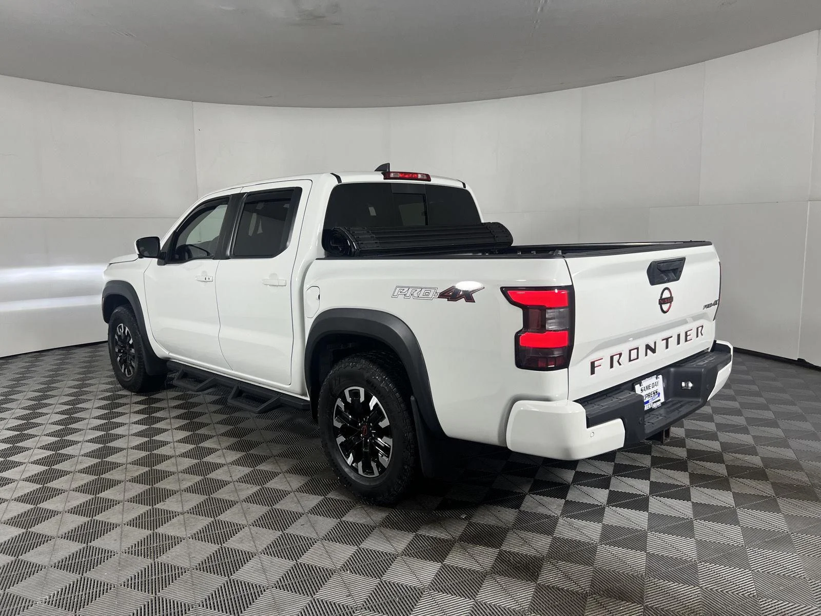 Used 2023 Glacier White Nissan PRO-4X image 7
