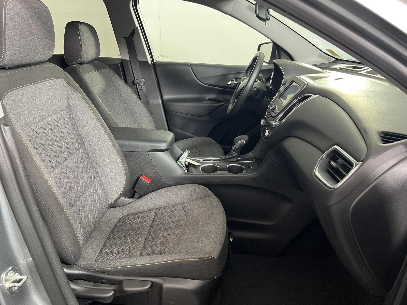 Used 2024 Sterling Gray Metallic Chevrolet LT image 23