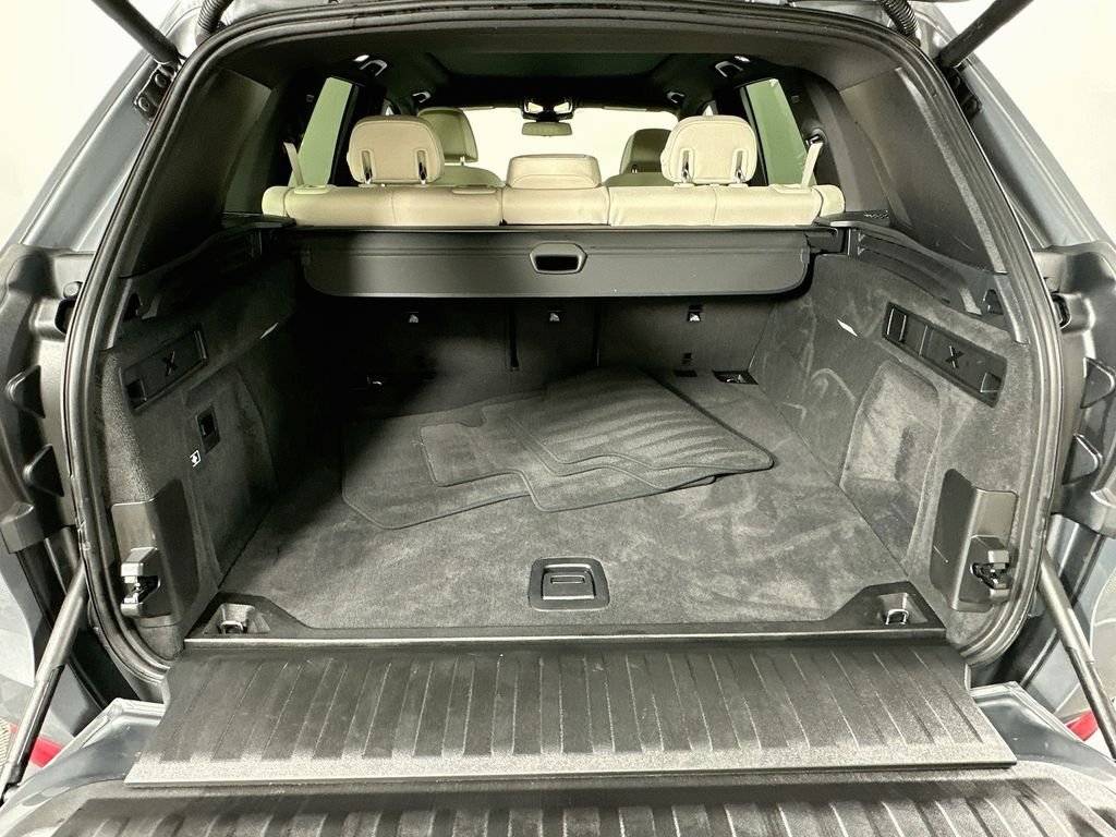 Certified Used 2024 Skyscraper Grey Metallic BMW xDrive40i image 27