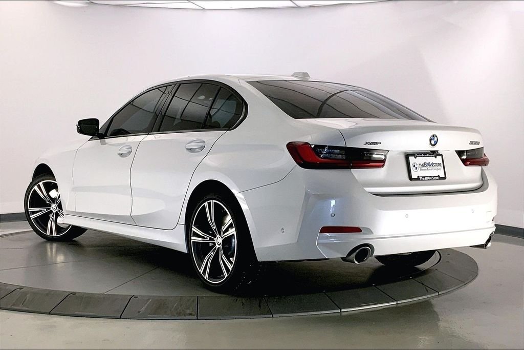 Used 2023 White Metallic BMW 330i xDrive image 10