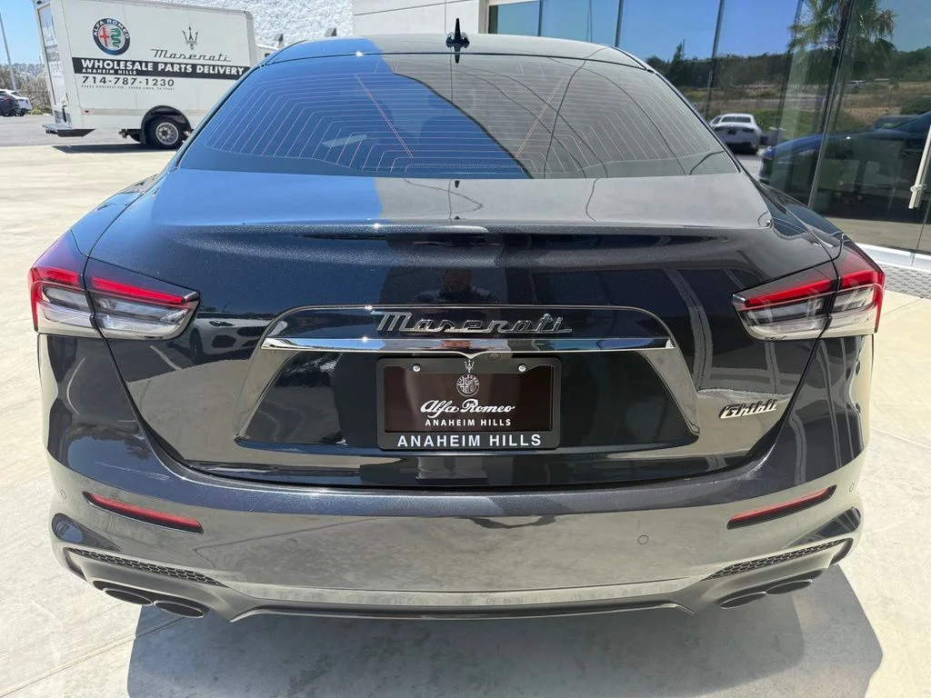 Certified Used 2023 Nero Ribelle Metallic Maserati Modena image 9