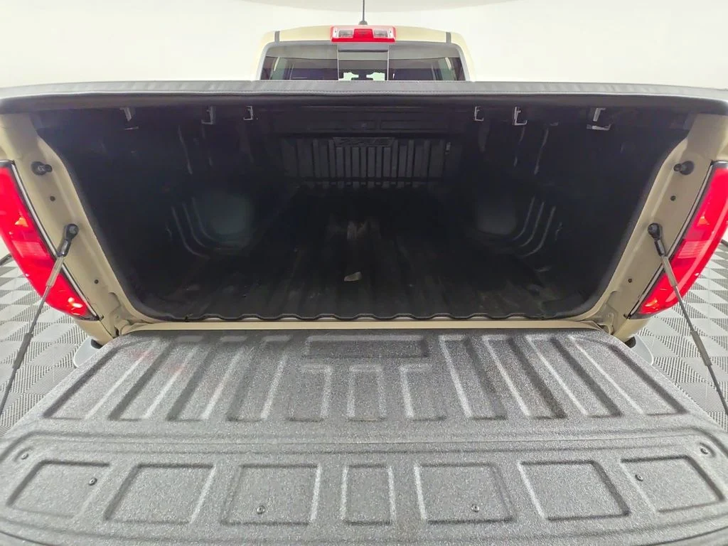 Used 2022 Beige Chevrolet ZR2 image 12