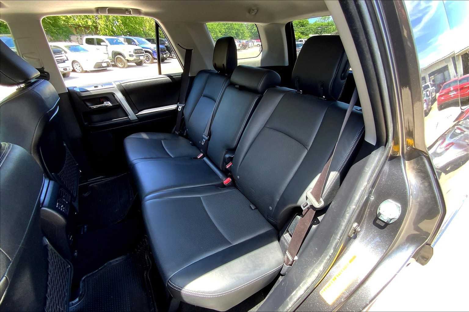 Used 2017 Magnetic Gray Metallic Toyota SR5 image 21