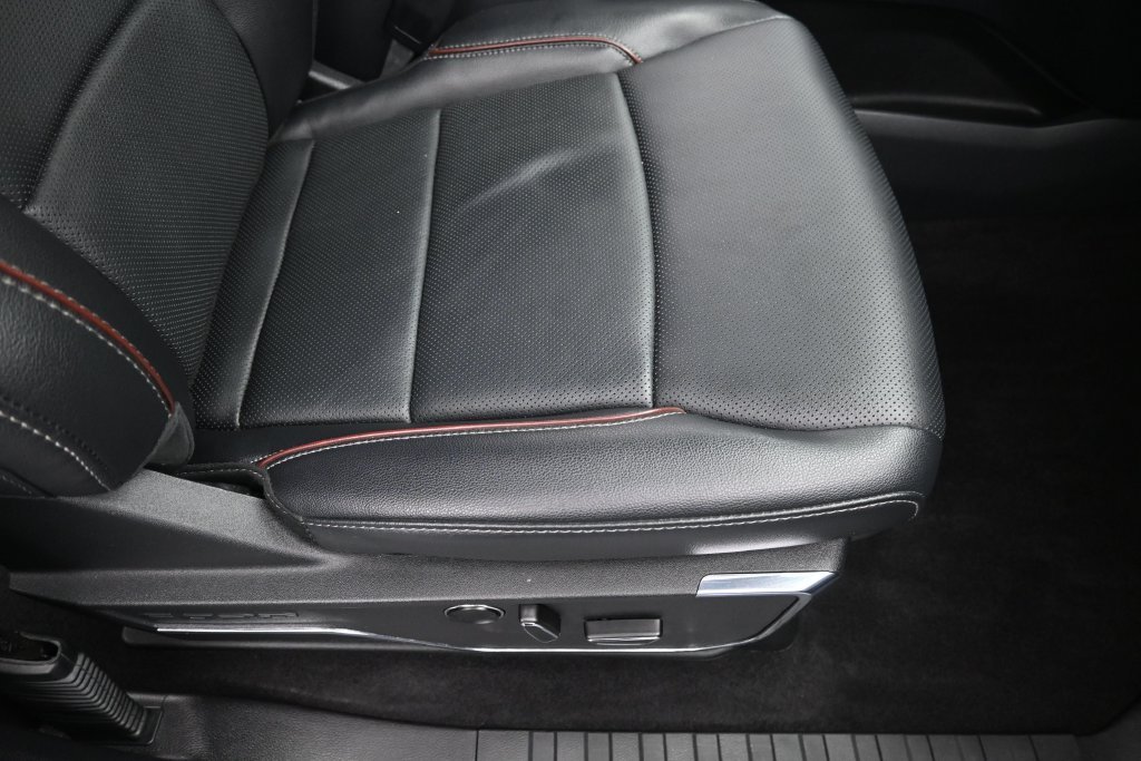 Used 2023 Gray Metallic Ford Lariat image 35