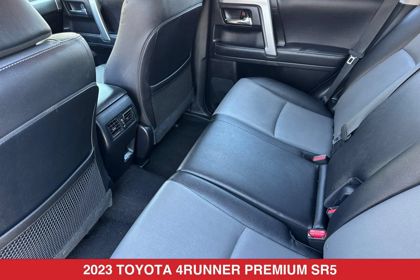 Used 2023 NAUTICAL BLUE METALLIC Toyota SR5 Premium image 13