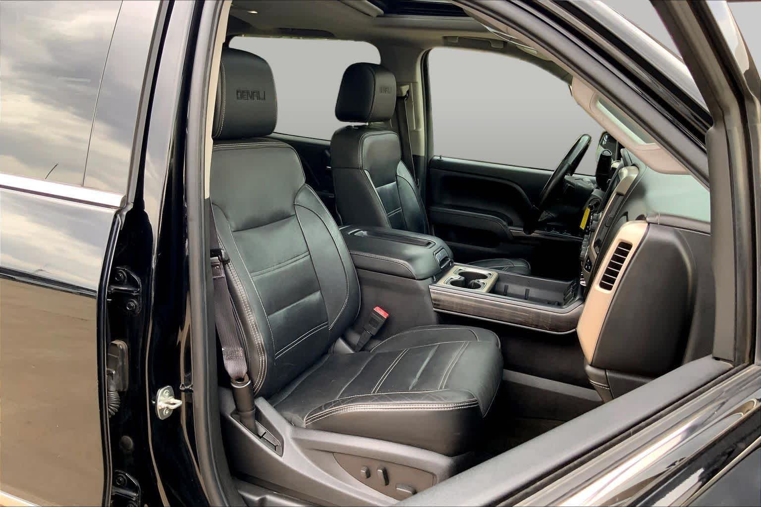 Used 2015 Onyx Black GMC Denali image 9