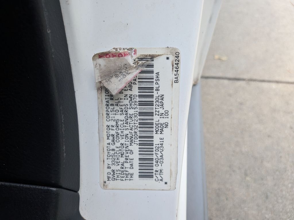 Used 2003 White Toyota GT image 23