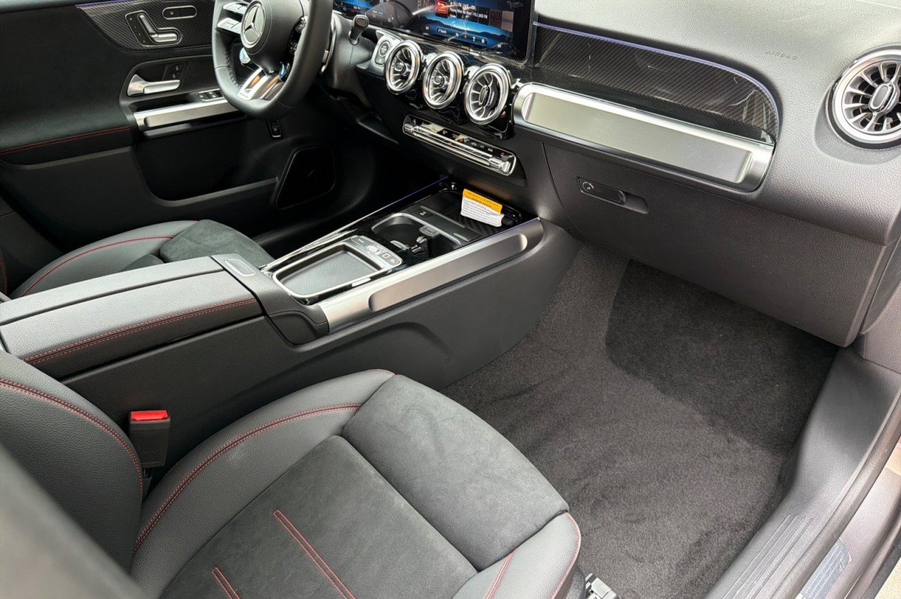 New 2026 Mountain Grey Metallic Mercedes-Benz AMG® GLB 35 4MATIC SUV image 15