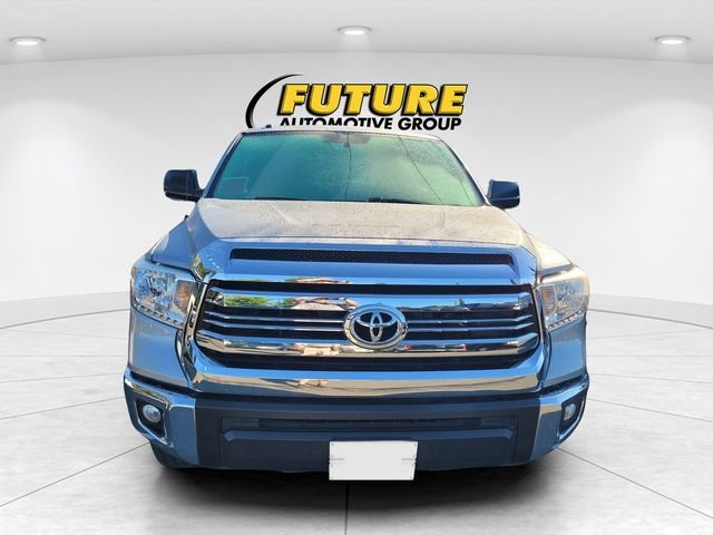 Used 2017  Toyota  image 2
