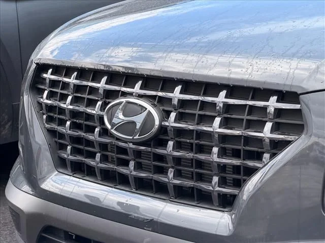 Used 2025 Gray Hyundai SEL image 36