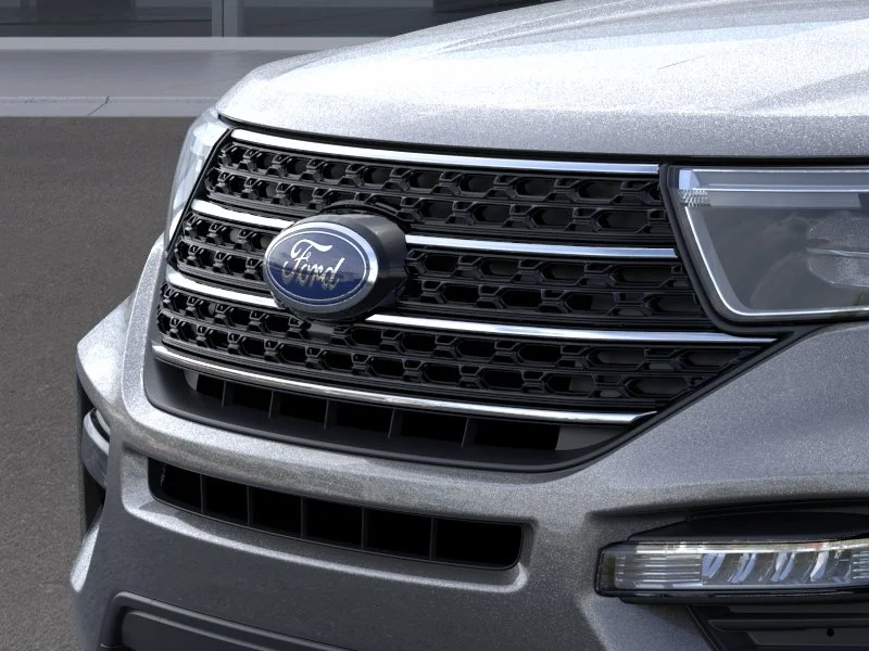 New 2024 Carbonized Gray Metallic Ford XLT image 17