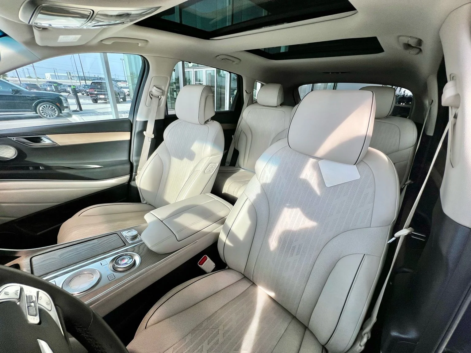 Used 2022 Gray Genesis 3.5T image 9