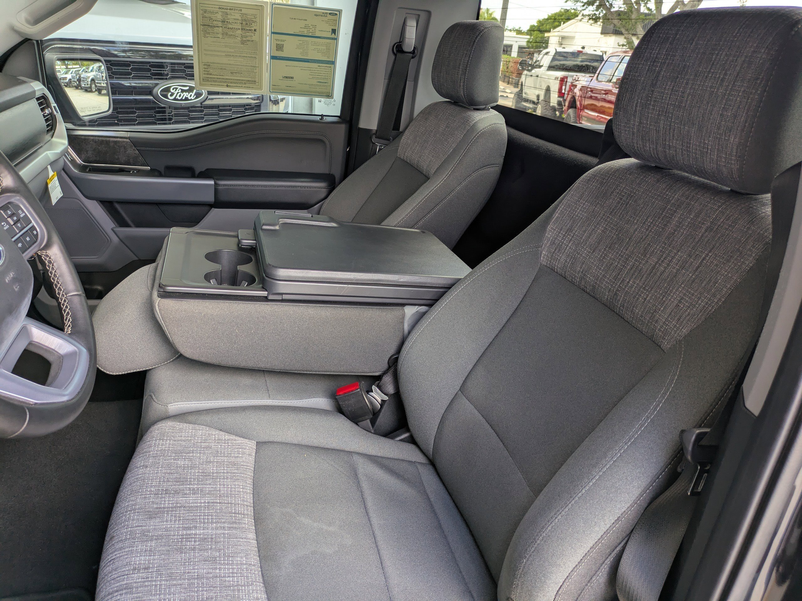 Used 2023 Black Metallic Ford XLT image 14