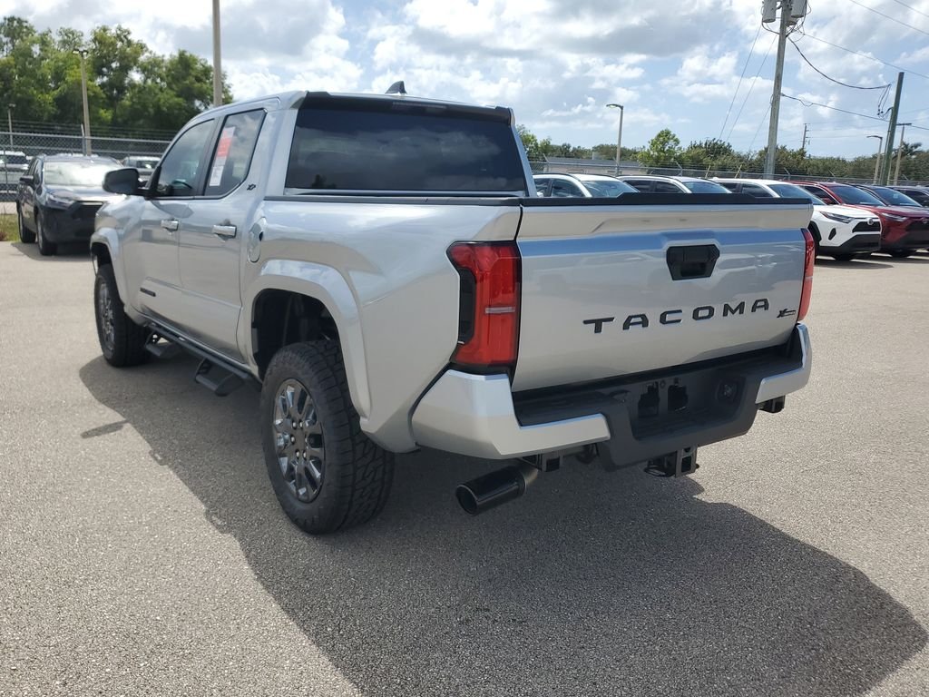 2025 Toyota Tacoma SR5 - Photo 7