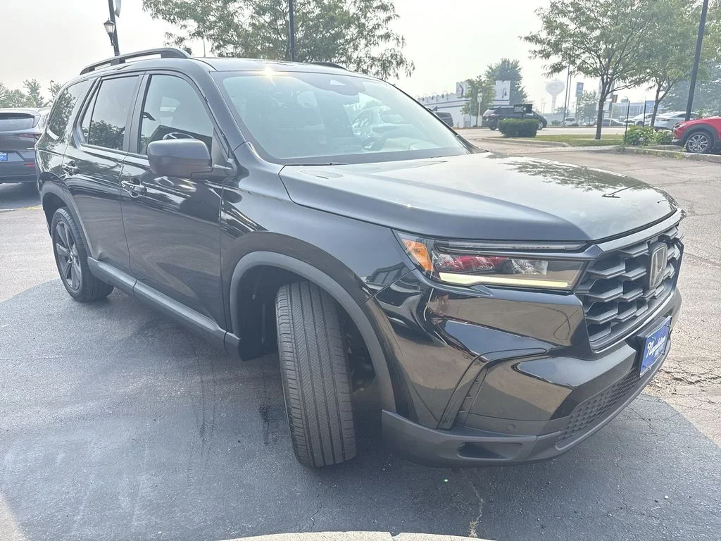 Used 2023 Black Honda Sport image 5