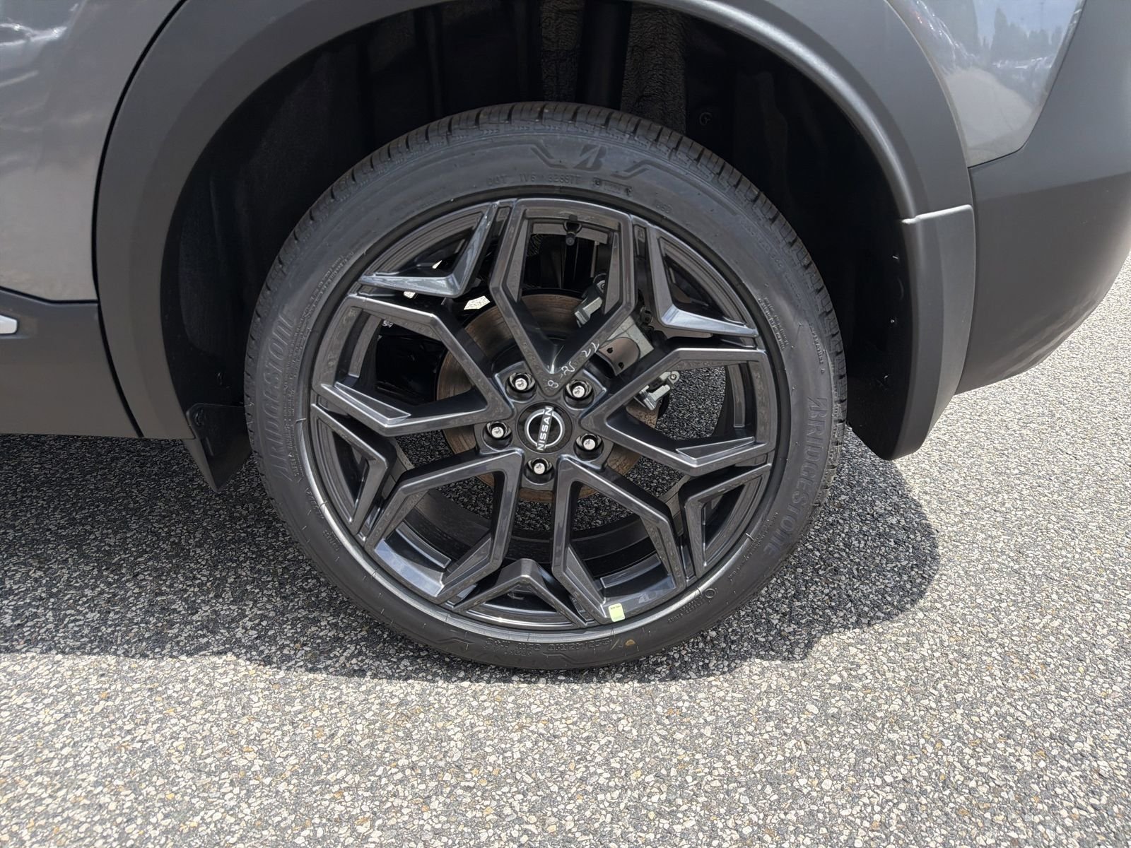 New 2026 Gray Nissan SR image 27