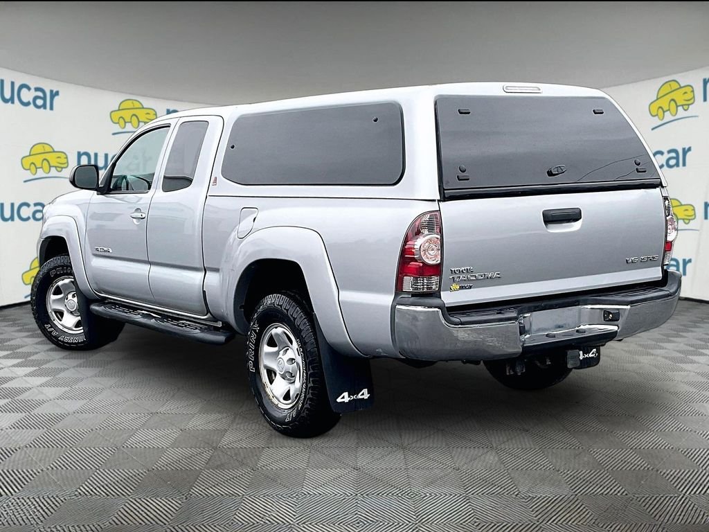 Used 2012 Silver Toyota Base image 4