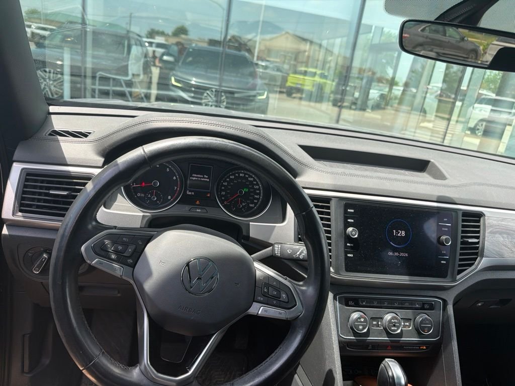 Used 2020 Gray Volkswagen 3.6L V6 SE w/Technology image 6
