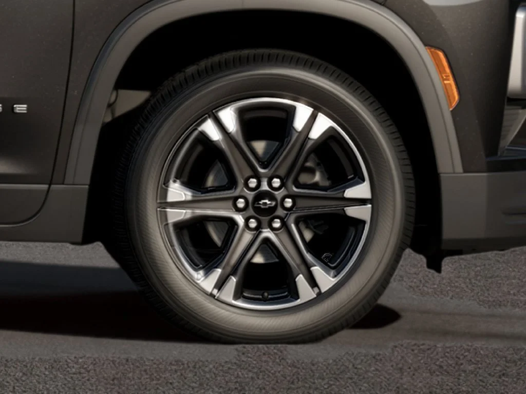 New 2027 Mosaic Black Metallic Chevrolet LT image 9