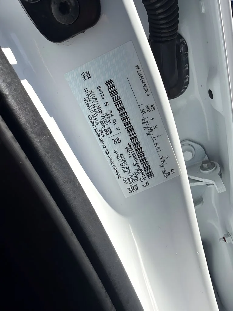 Used 2024 White Ford XL image 32