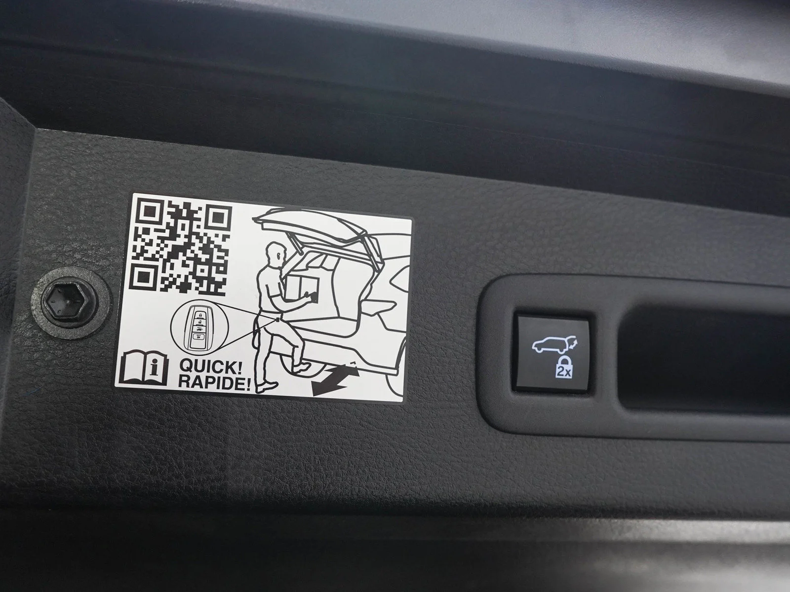 Used 2021  Toyota LE image 10