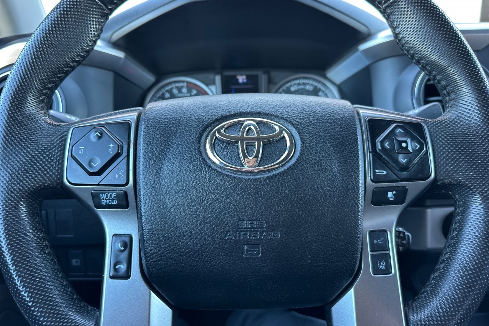 Certified Used 2022 WHITE Toyota SR5 image 20