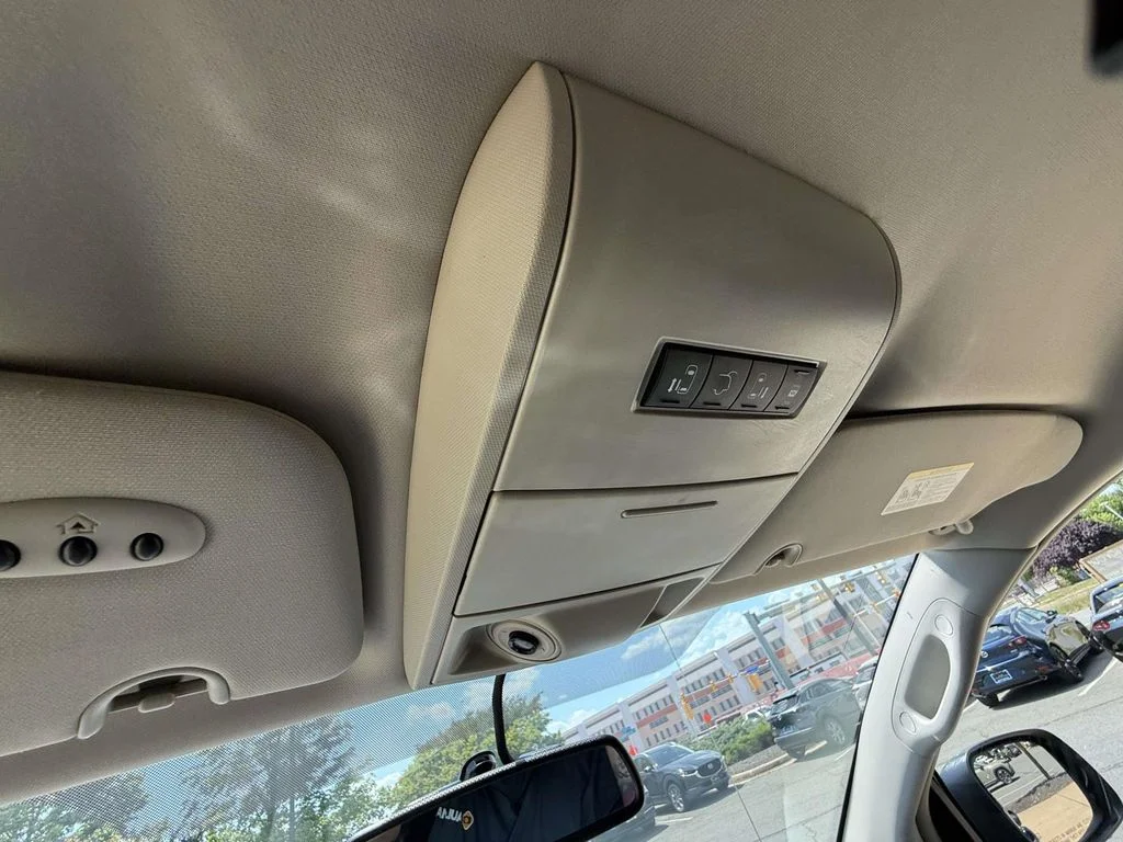 2015 Chrysler Town & Country Touring - Photo 31