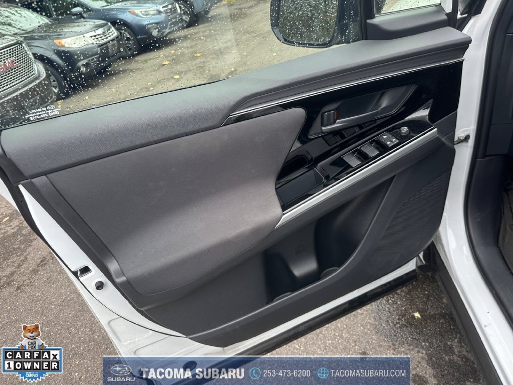 Used 2023 White Subaru Premium image 11