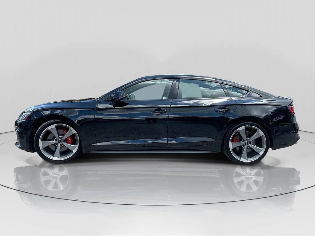 Used 2019 Black Audi Premium Plus image 4