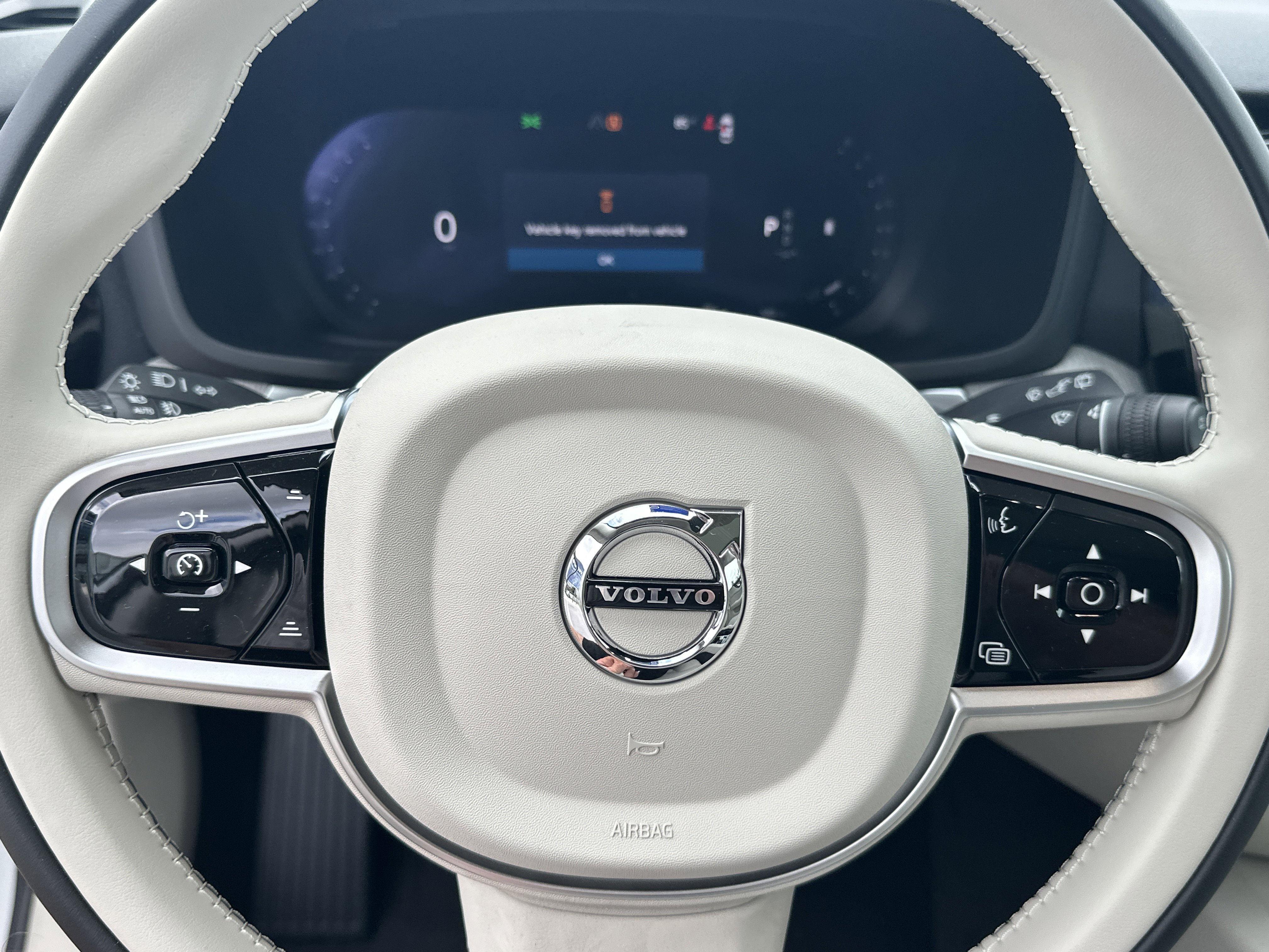2026 Volvo V60 Cross Country Plus - Photo 14