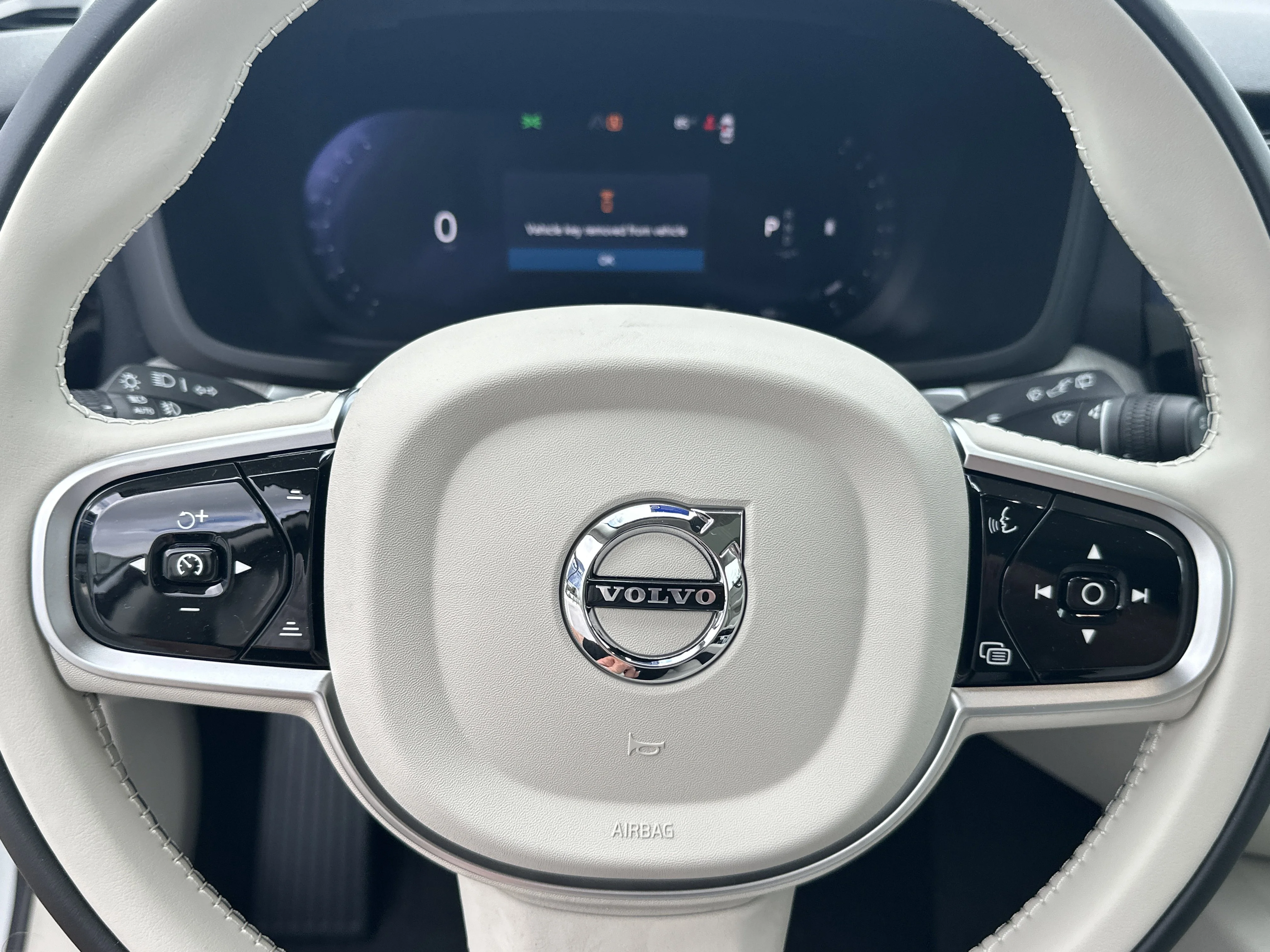 2026 Volvo V60 Cross Country Plus - Photo 14