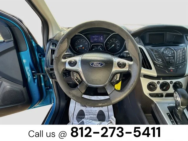 Used 2013 Blue Ford SE image 11