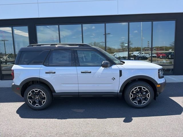 New 2026 Space White Metallic Ford Outer Banks® image 2