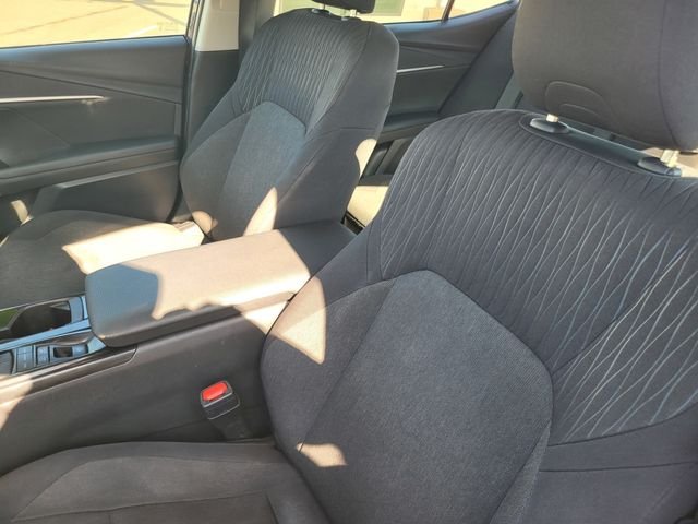 Used 2025  Toyota LE image 13