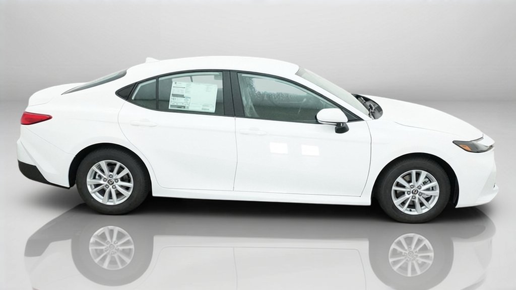 New 2026 Ice Cap Toyota LE image 37