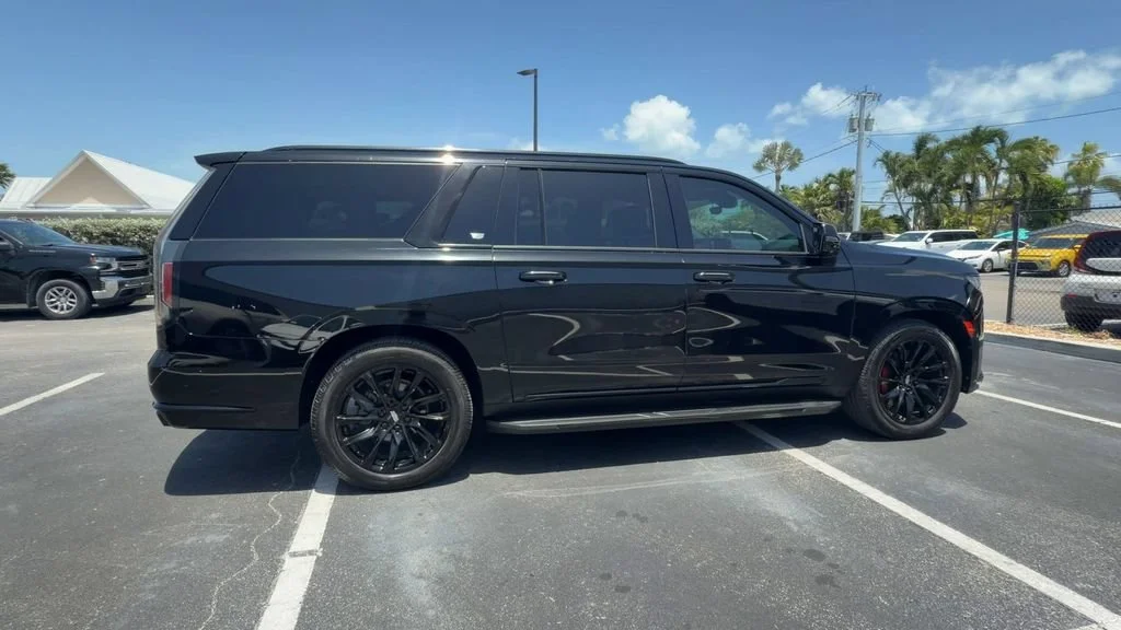 Used 2021 BLACK RAVEN Cadillac Sport Platinum image 2