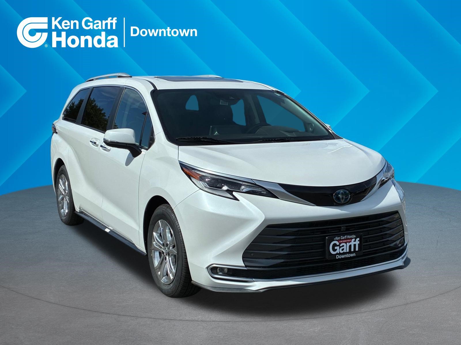 Used 2023 Ice Cap Toyota Platinum image 1